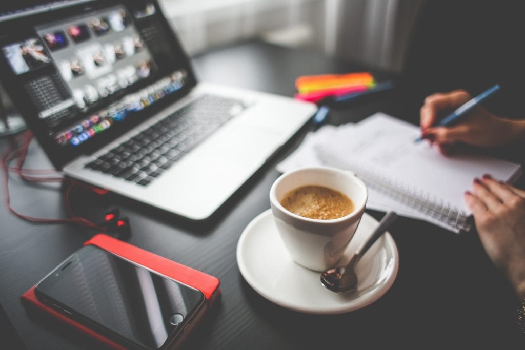 6 Ways to Monitor Your Competition's Content Strategy