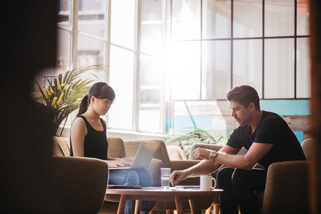 Guest Blogging vs Outreach: Backlink Strategy - Sachs Marketing Group