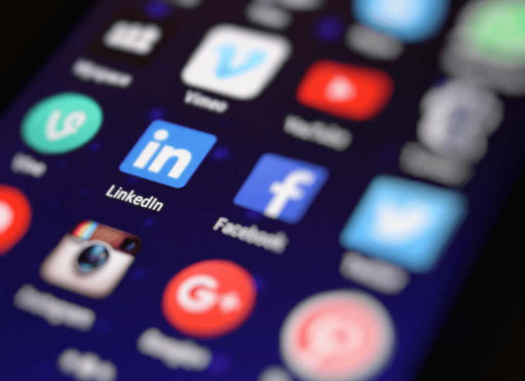 8 Things You Can Do to Better Utilize Your LinkedIn Profile